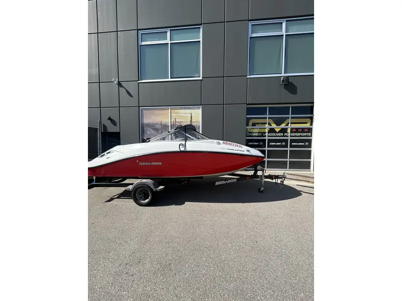 2012 Sea-Doo Challenger 180 thumbnail 2