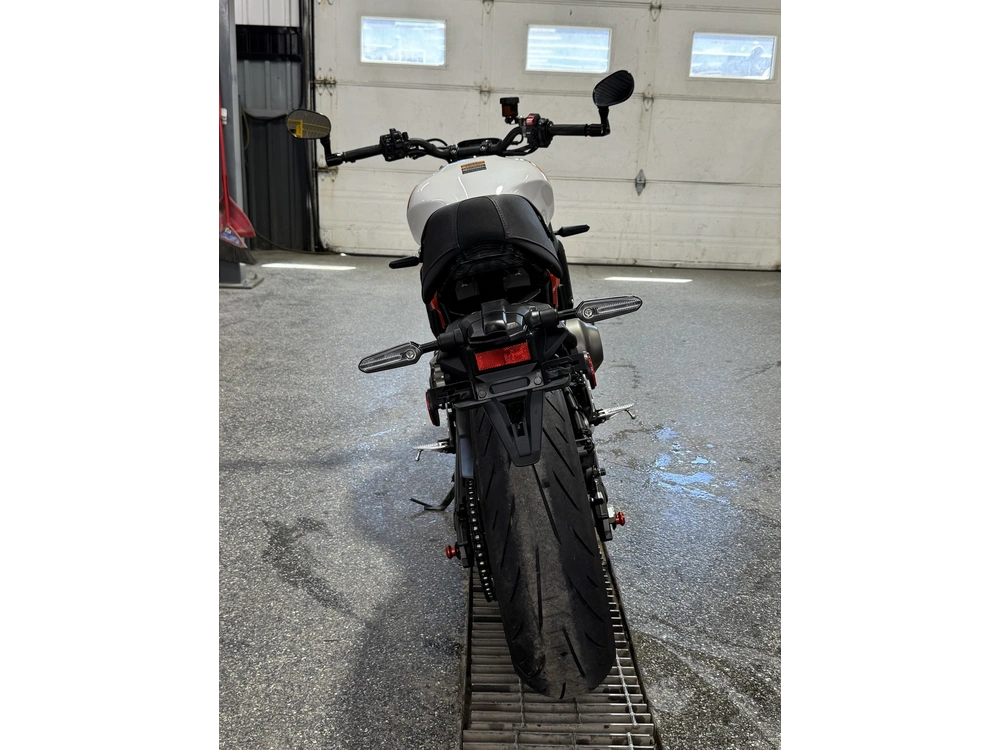 Yamaha Xsr 900 2024 alt