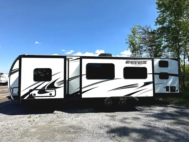 2023 Venture RV Sporttrek 312VBH thumbnail 5