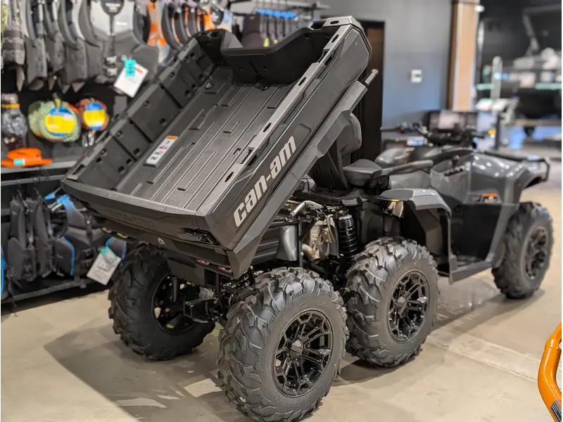 2026 Can-Am Outlander 6x6 DPS 850 Max w/Winch and Bumper thumbnail 5