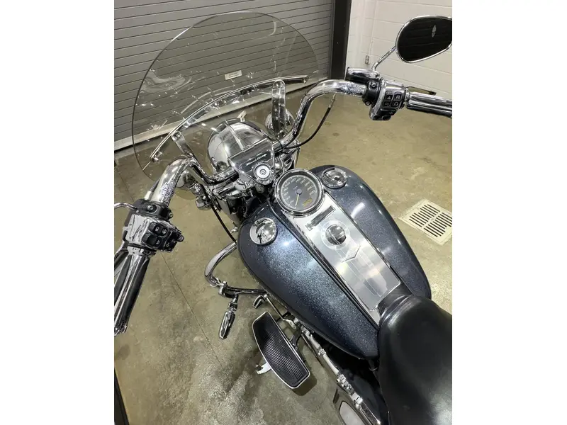 2015 Harley-Davidson ROAD KING CLASSIC FLHR thumbnail 6