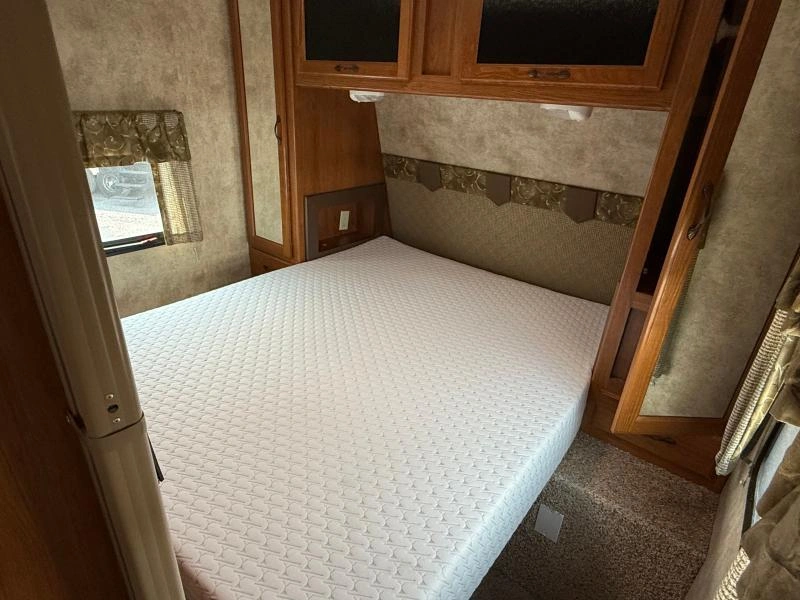 2012 Keystone Rv Sprinter 311bhs alt