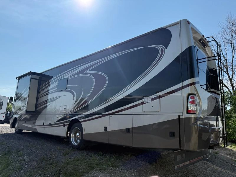 Thor Motor Coach Challenger 37kt 2015 alt