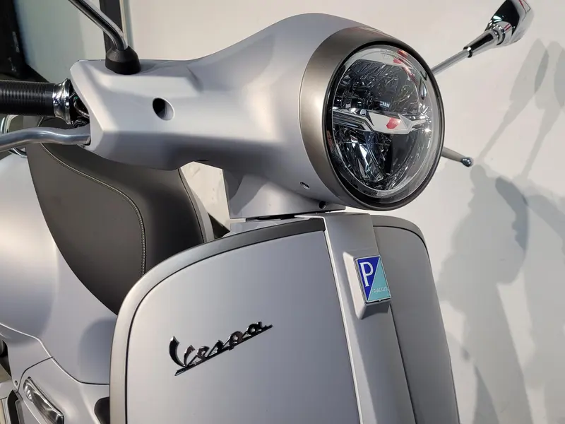 2024 VESPA GTS 300 SUPER TECH *2.99% / 60 mois💳