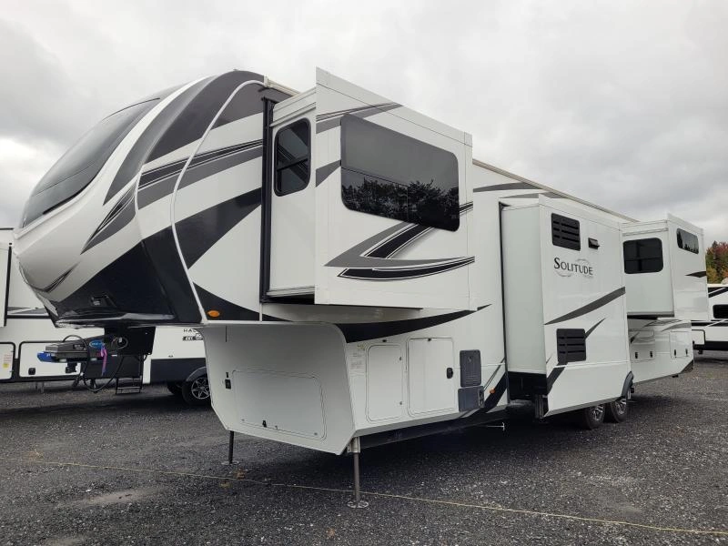 Grand Design Solitude 380fl 2023 alt
