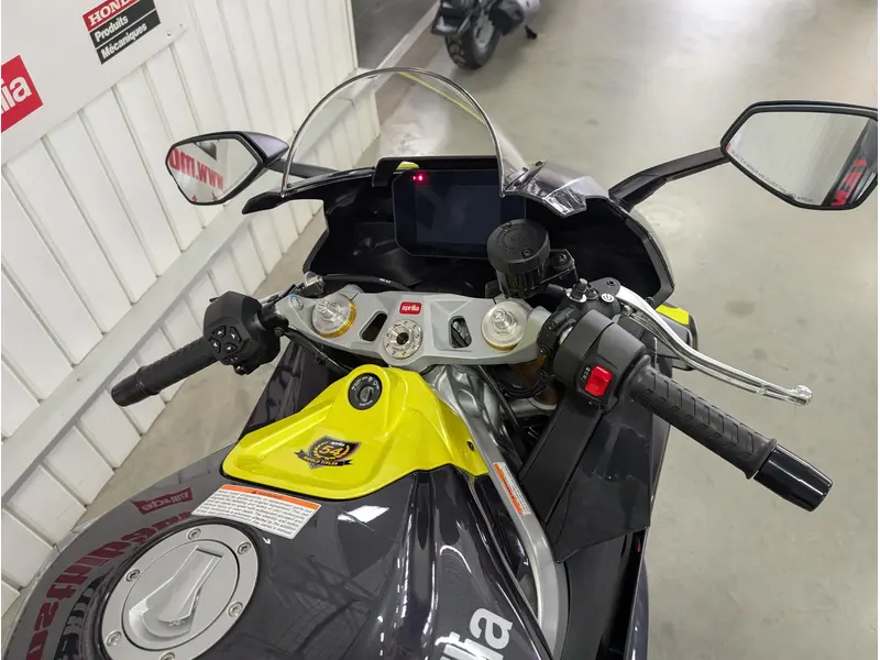 2026 Aprilia RS 660 thumbnail 9