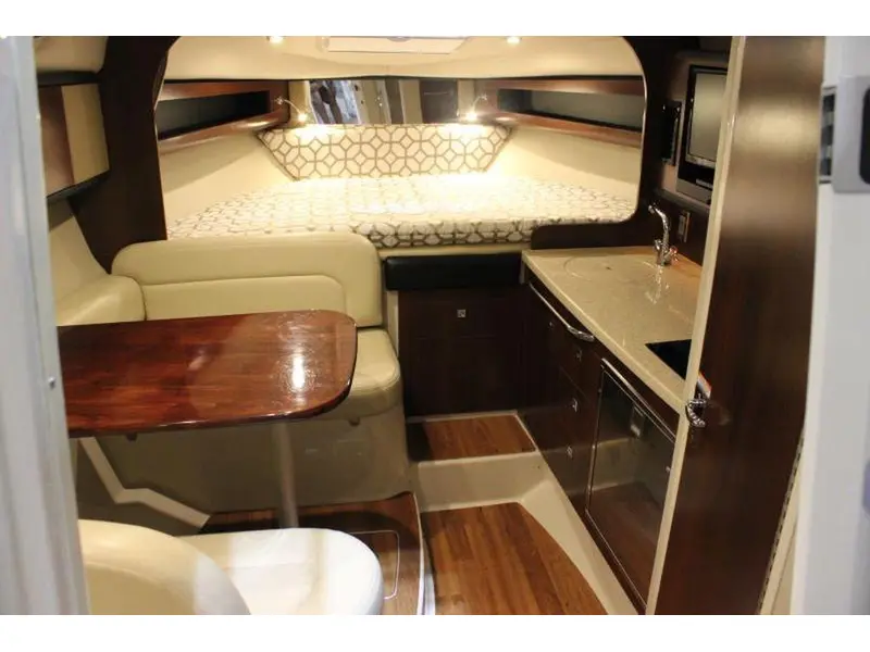 2016 Chaparral 290 Signature thumbnail 10