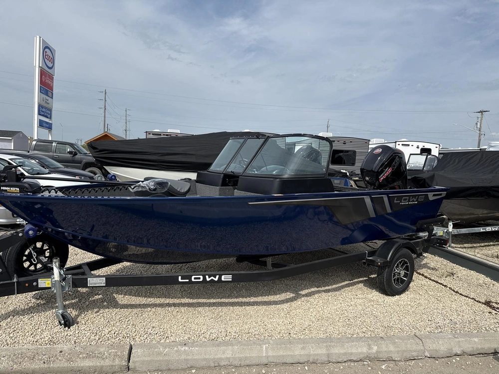 2026 Lowe Boats Fishing Machine Walk Thru Fm 1775 Wt alt
