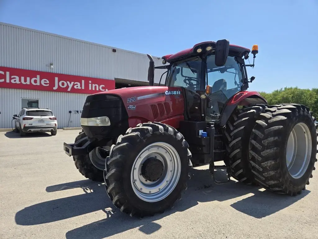 2016 Case IH Puma 220
