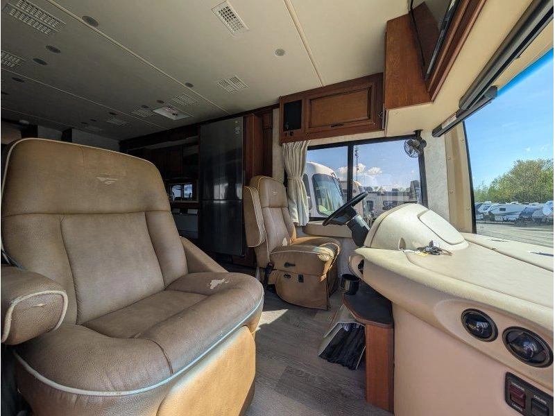 Fleetwood Expedition 38b 2012 alt
