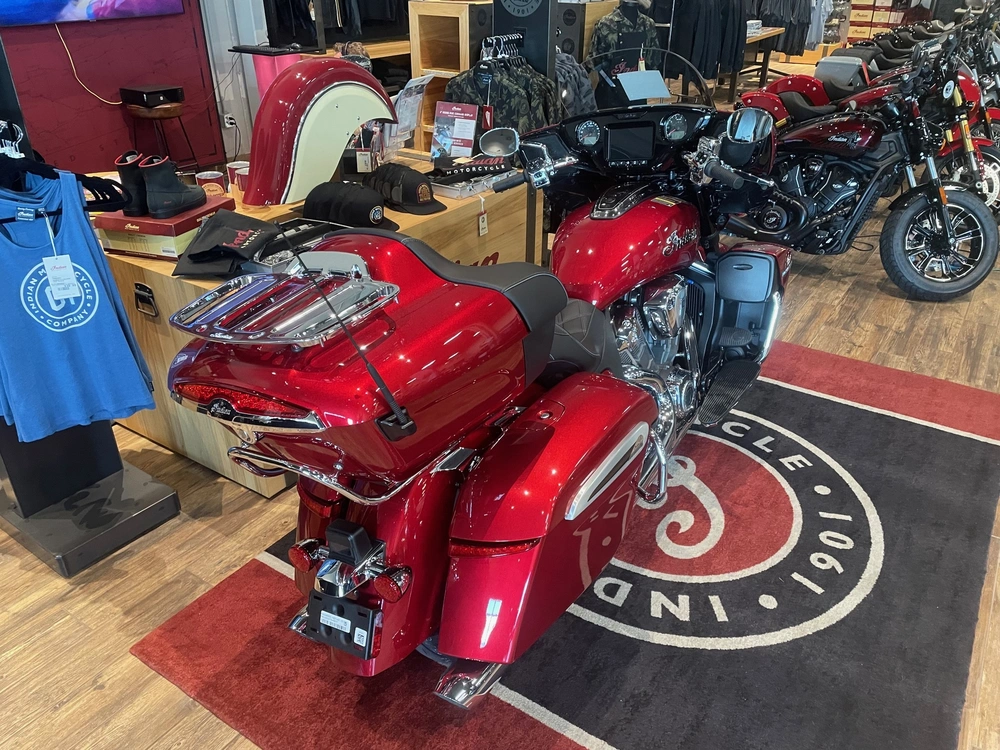 2026 Indian Motorcycle Roadmaster Pp Lt 112 - Sunset Red Mtllc alt