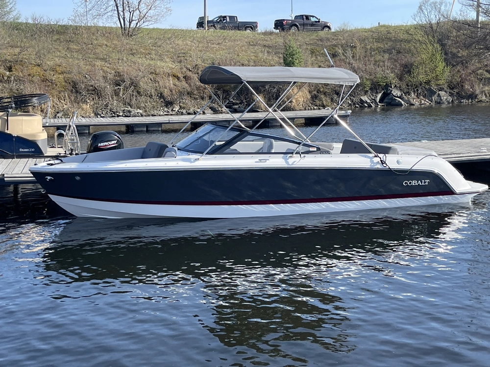2025 Cobalt Boats Cs22 alt