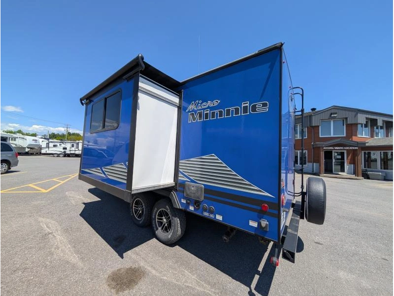 Winnebago Micro Minnie 2108fbs 2020 alt