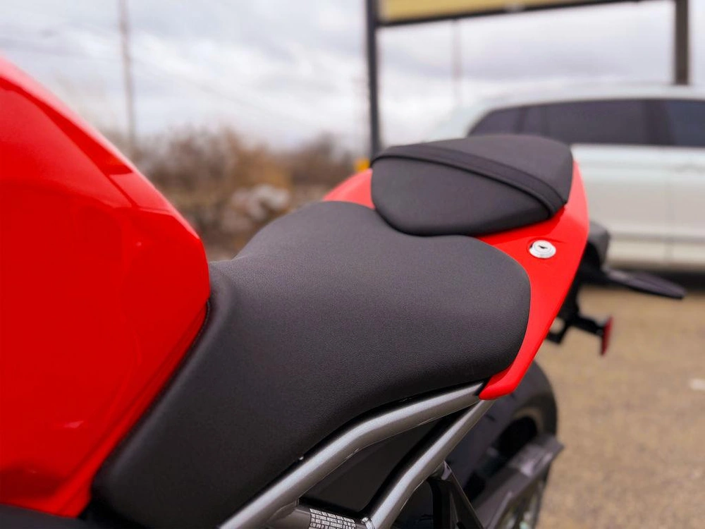 2026 Suzuki Gsx-8r alt