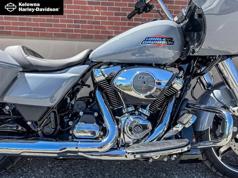 2026 Harley-Davidson FLTRX - Road Glide® thumbnail 10