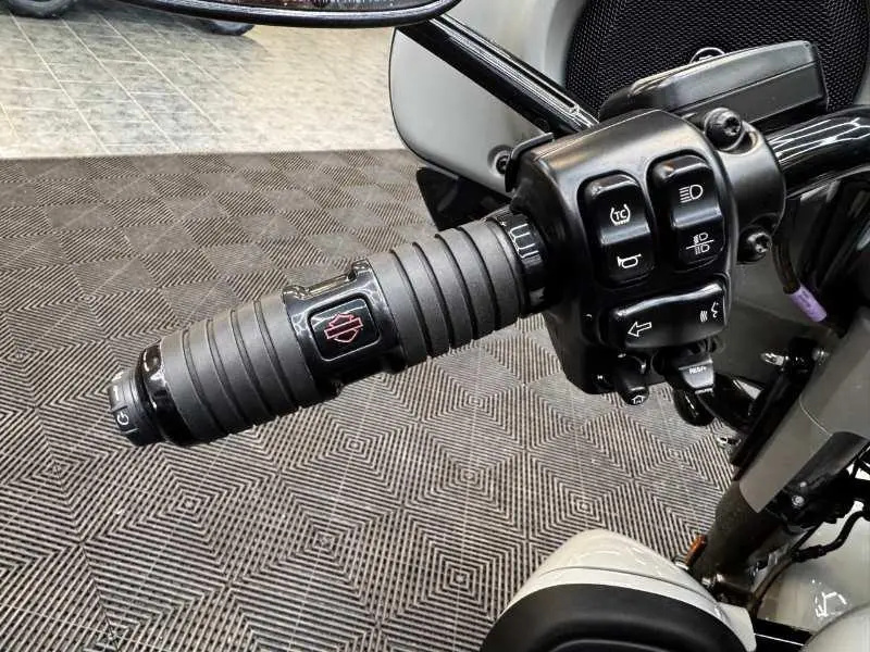 2020 Harley-Davidson FLHTKSE CVO ULTRA LTD ABS 117 thumbnail 23