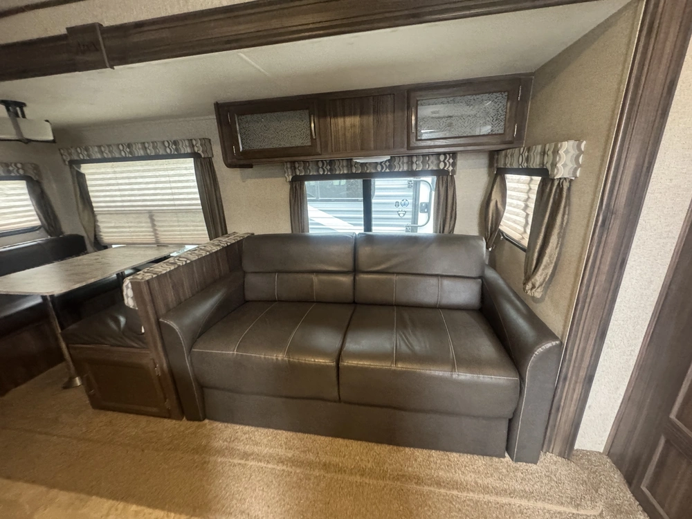 2017 Coachmen Apex 276 Bhss alt