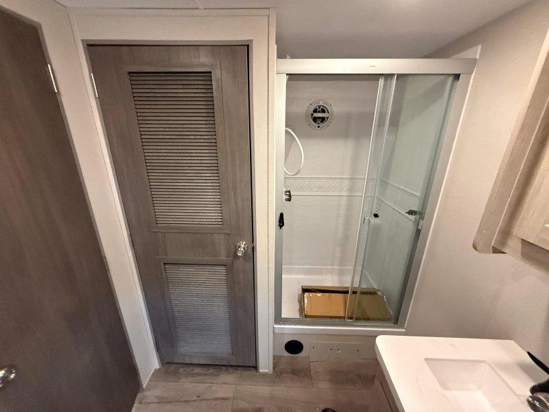 2026 Coachmen Catalina 44condo alt