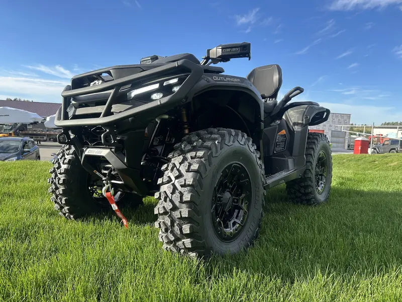 2026 Can-Am Outlander MAX Backcountry 1000 thumbnail 4