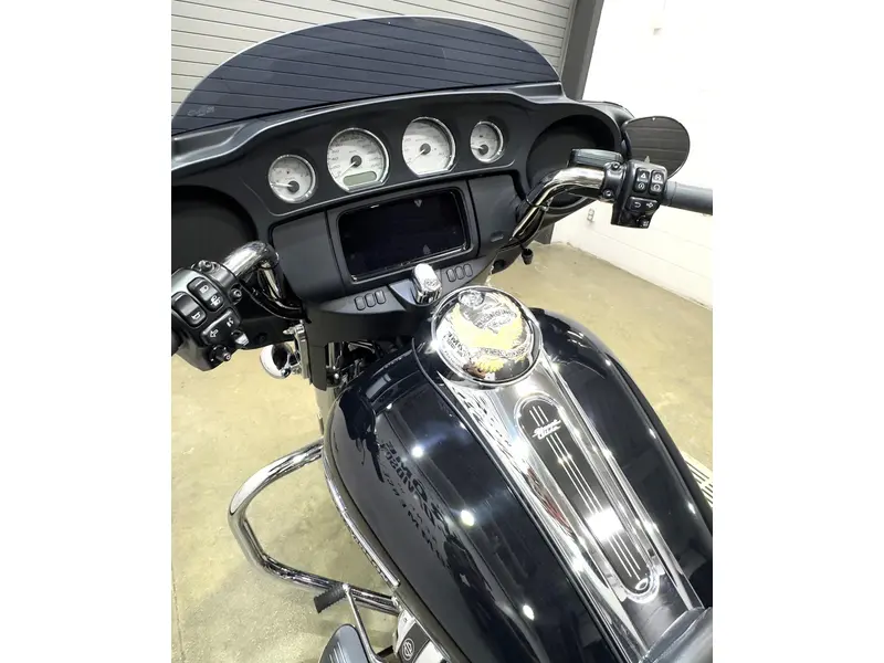 2022 Harley-Davidson Street  Glide FLHX thumbnail 6