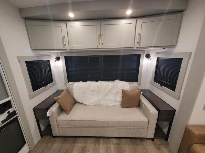 2026 Brinkley Model Z Z2670 alt