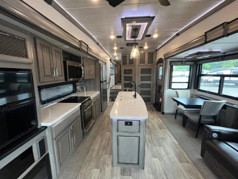 Keystone Rv Montana 3781rl 2021 alt