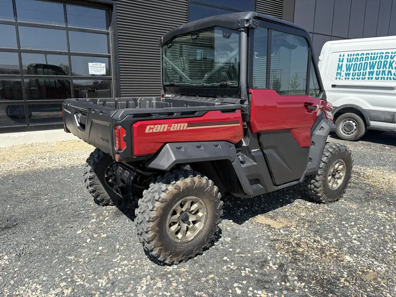 2024 Can-Am Defender Limited HD10 thumbnail 4