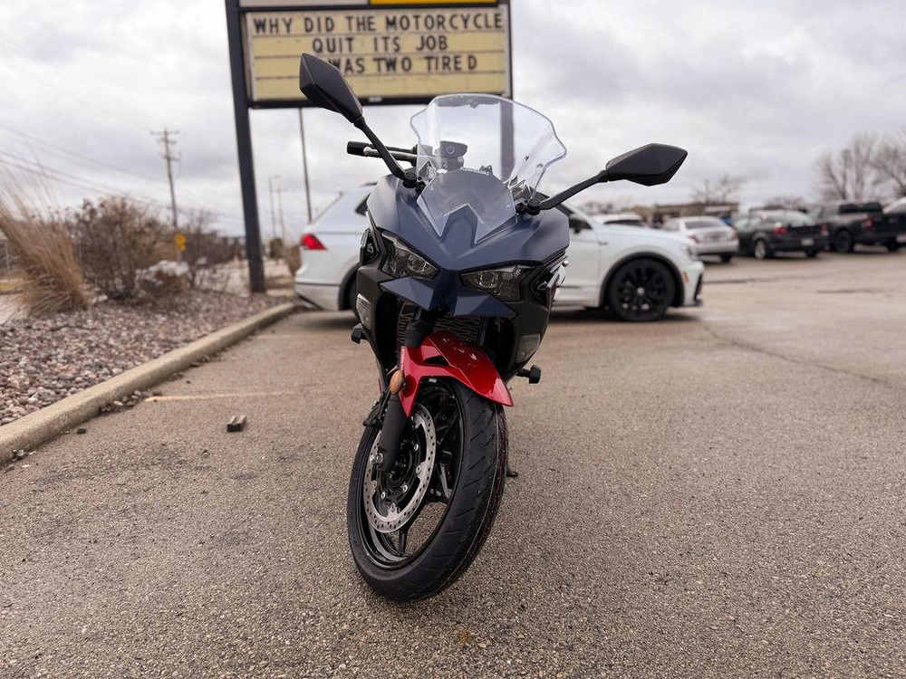2026 Kawasaki Ninja® 500 Se Abs alt