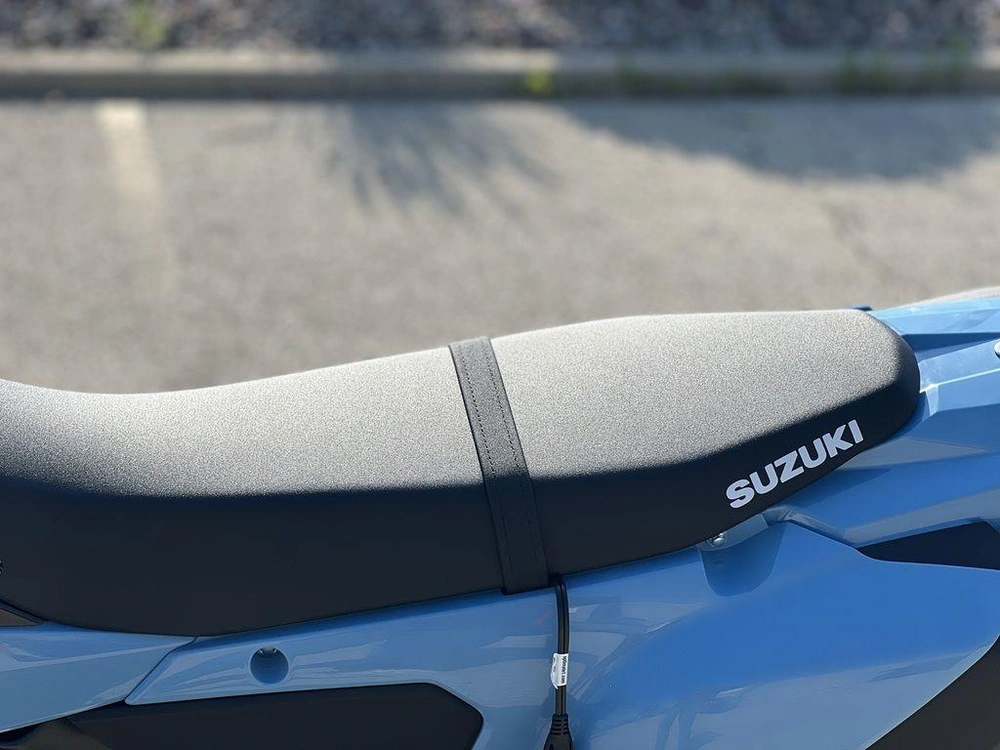 2025 Suzuki Dr-z4sm alt