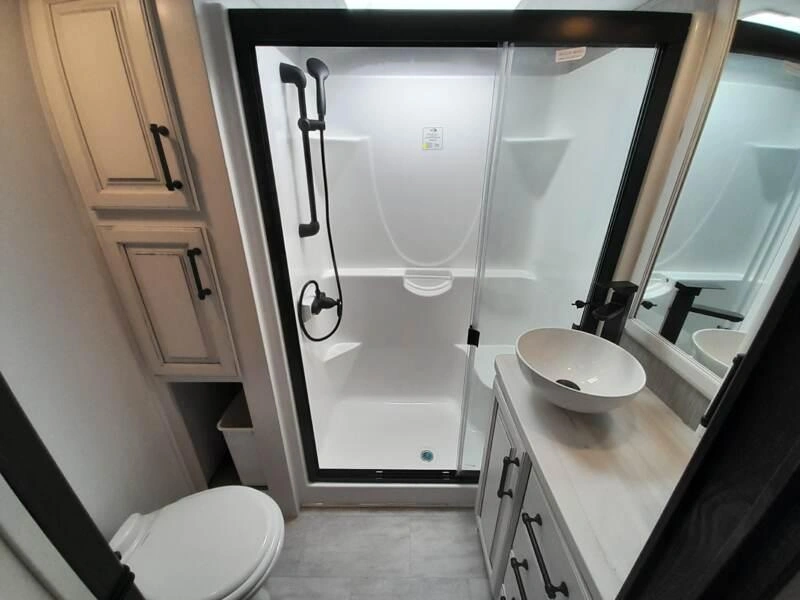 Keystone Rv Montana 3857br 2023 alt