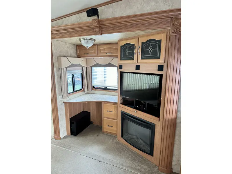 2008 Keystone RV MONTANA BIG SKY 340 RLQ thumbnail 6