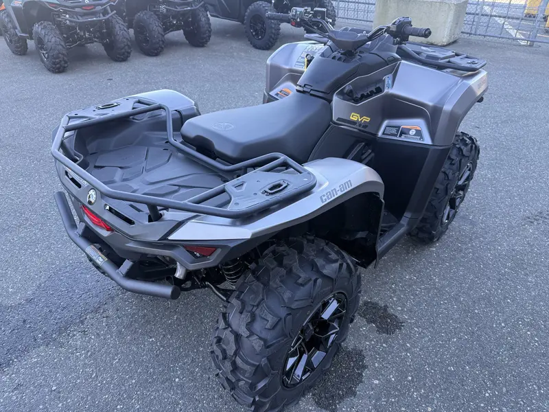 2026 Can-Am OUTLANDER XT 700 thumbnail 7