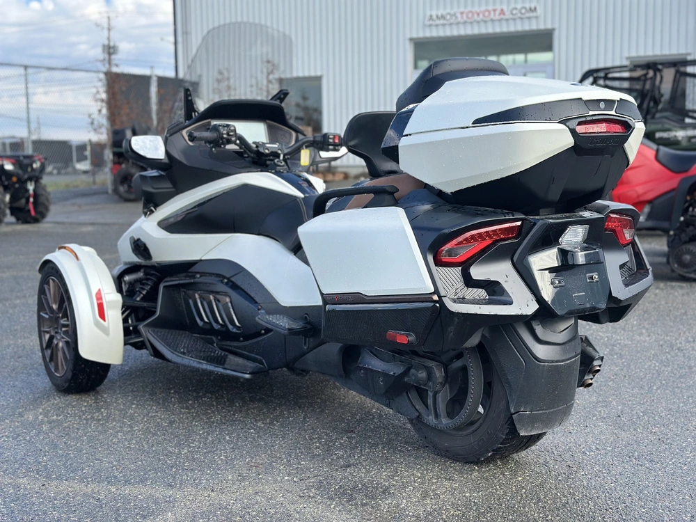 Can-am Spyder Sea To Sky 2024 alt