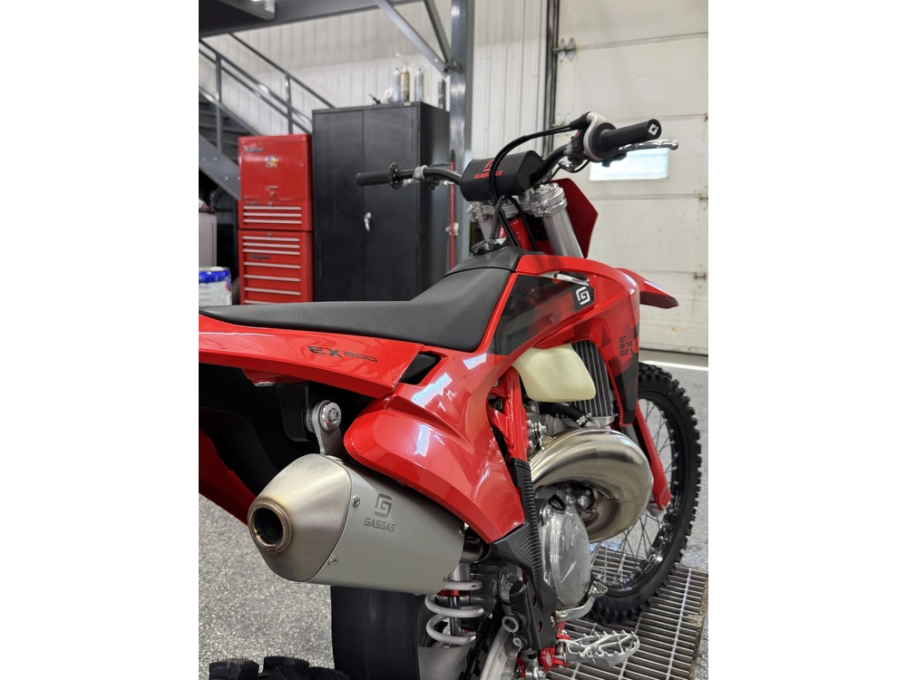2026 Gasgas Ex 300 alt