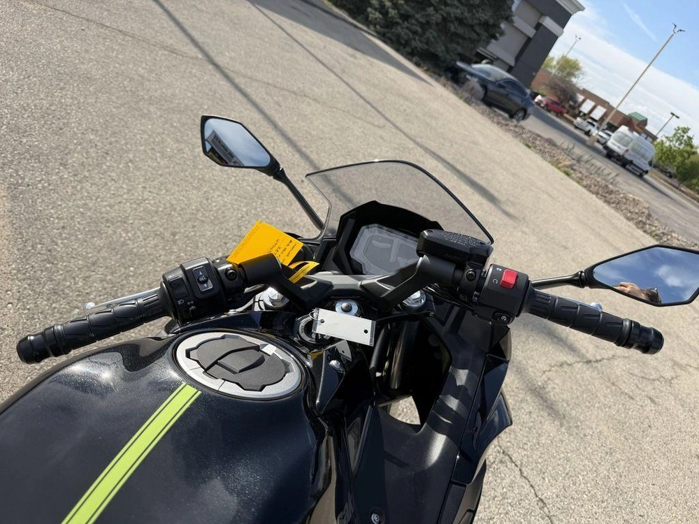 2026 Kawasaki Ninja® 650 Abs alt