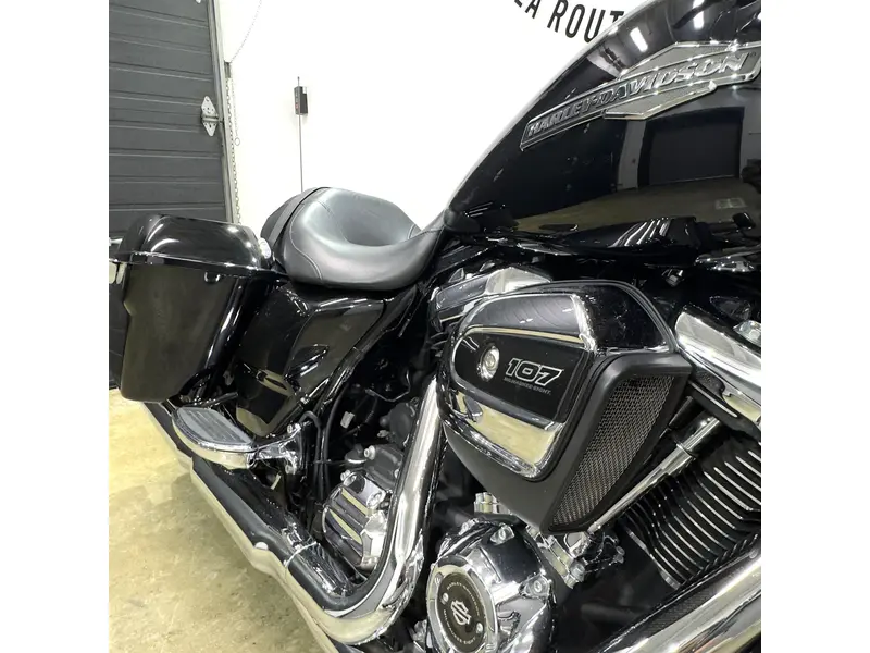 2022 Harley-Davidson Street  Glide FLHX thumbnail 2