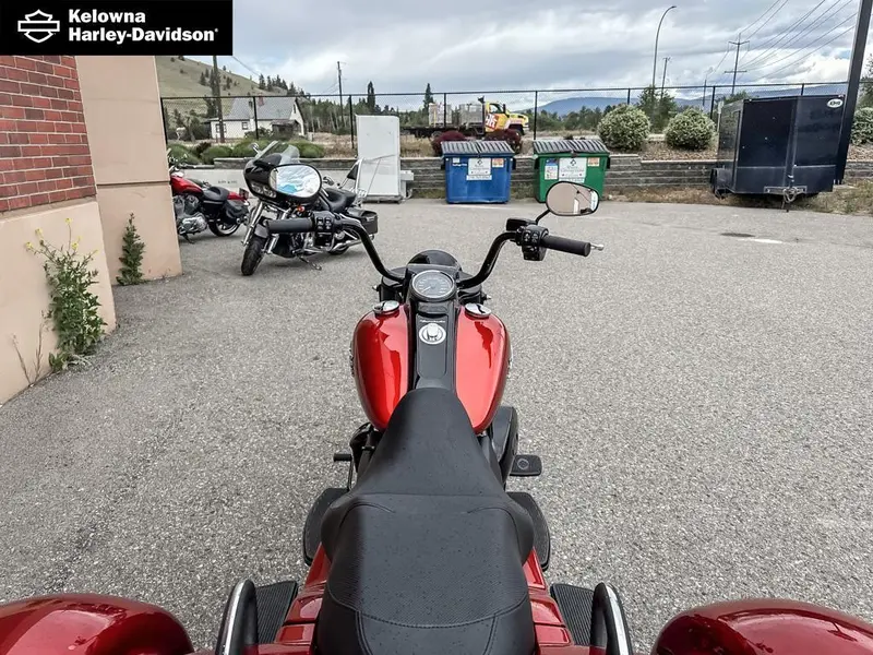 2025 Harley-Davidson FLRT - Freewheeler® thumbnail 14