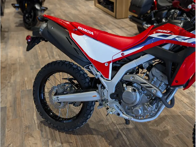 2023 Honda CRF300L ABS // Red thumbnail 10