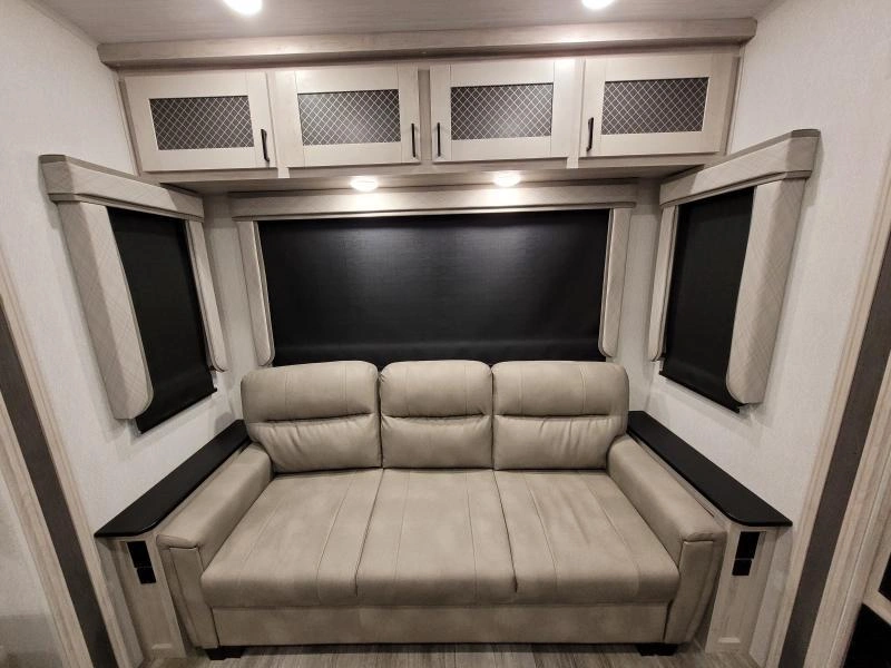 2023 East To West Tandara 320rl alt