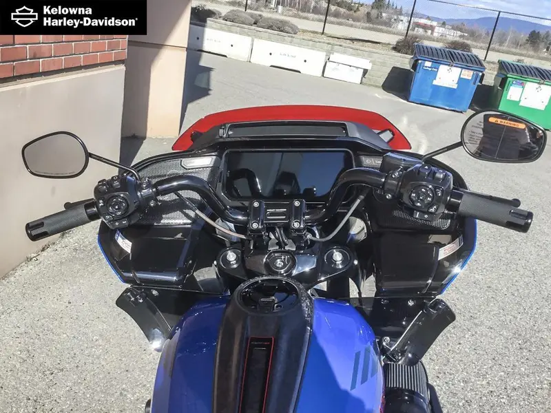 2026 Harley-Davidson FLTRXSTSE - CVO™ Road Glide® ST thumbnail 14