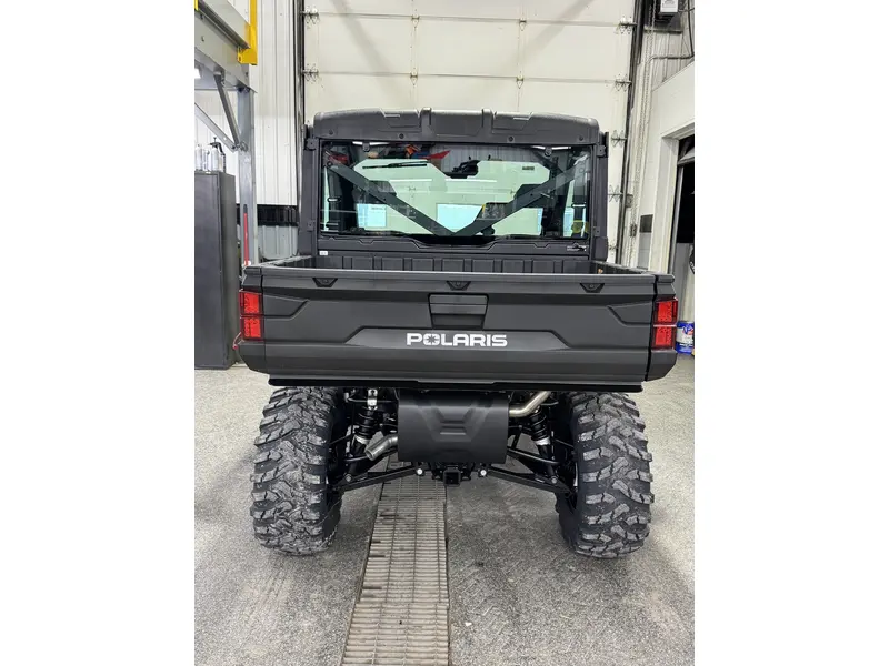 2027 Polaris RANGER XP 1000 CAB thumbnail 3