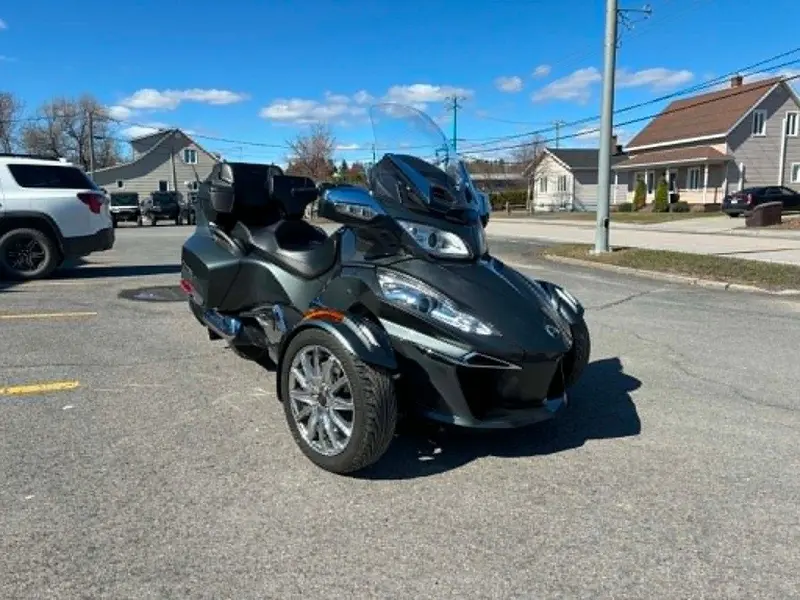 2017 Can-Am RT LIMITED USED thumbnail 4