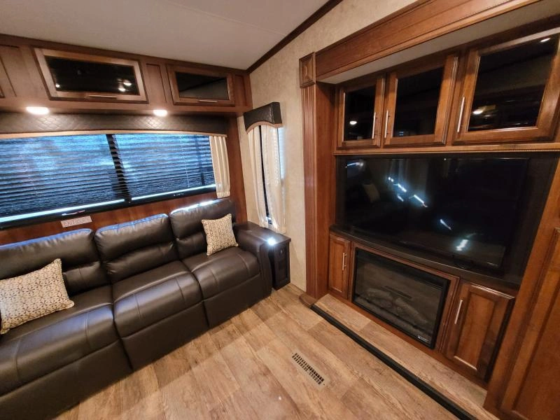 Jayco Eagle 30ckts 2018 alt