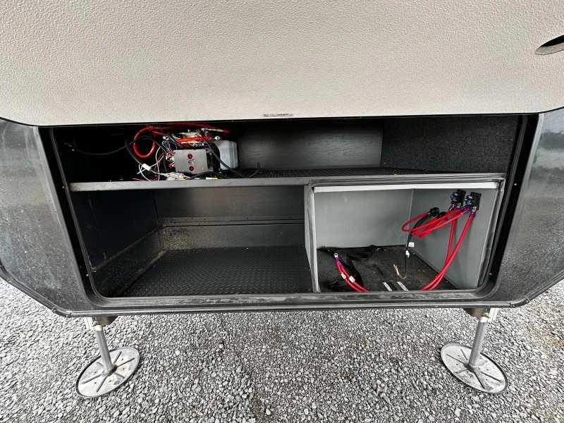Jayco North Point 381ckre 2025 alt