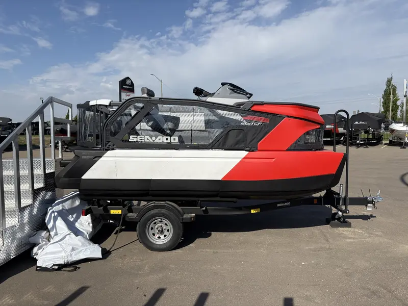 2026 Sea-Doo Switch Compact - 130 HP thumbnail 5