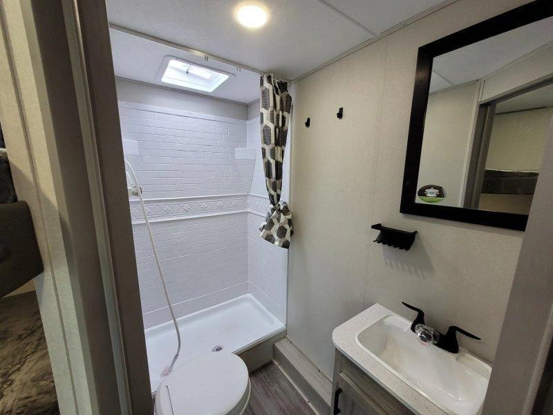 Coachmen Catalina 211bh 2026 alt
