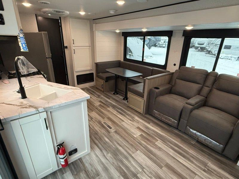 2026 Jayco Jayflight 380dqs alt