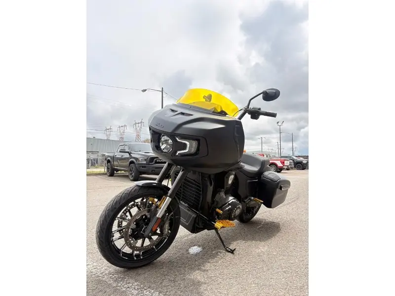 2026 Indian Motorcycle Challenger Dark Horse + 112 & Audio Package thumbnail 19