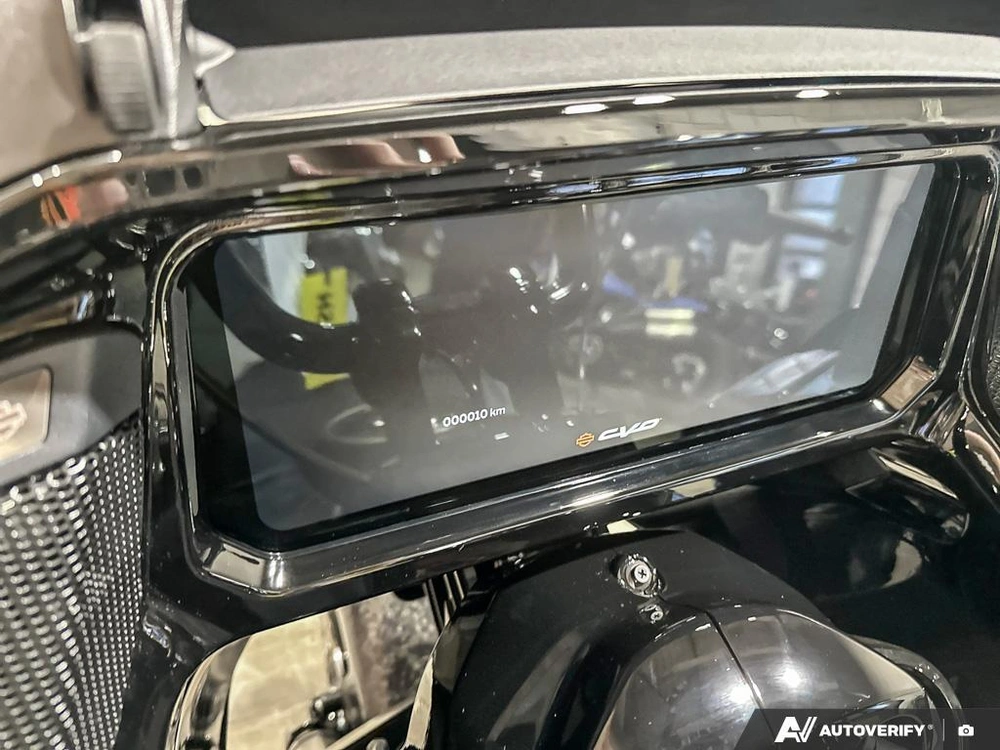 2026 Harley-davidson Cvo Road Glide St alt
