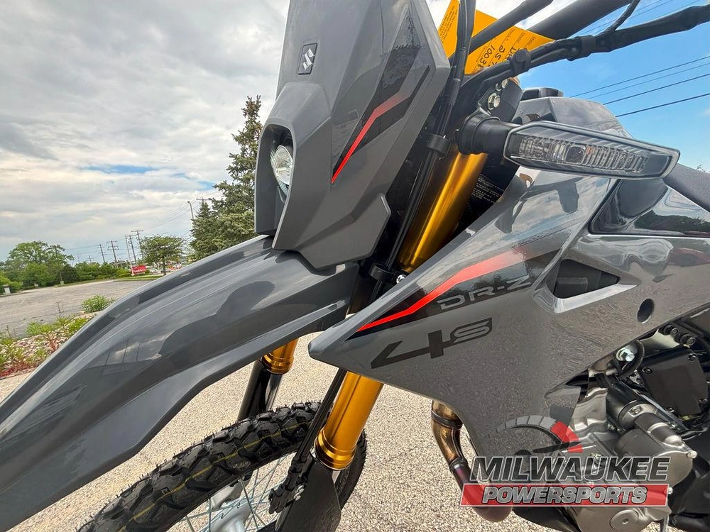 2025 Suzuki Dr-z4s alt